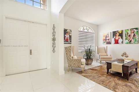 Villa ou maison à vendre à Miramar, Floride: 6 chambres, 378.95 m2 № 1180815 - photo 8