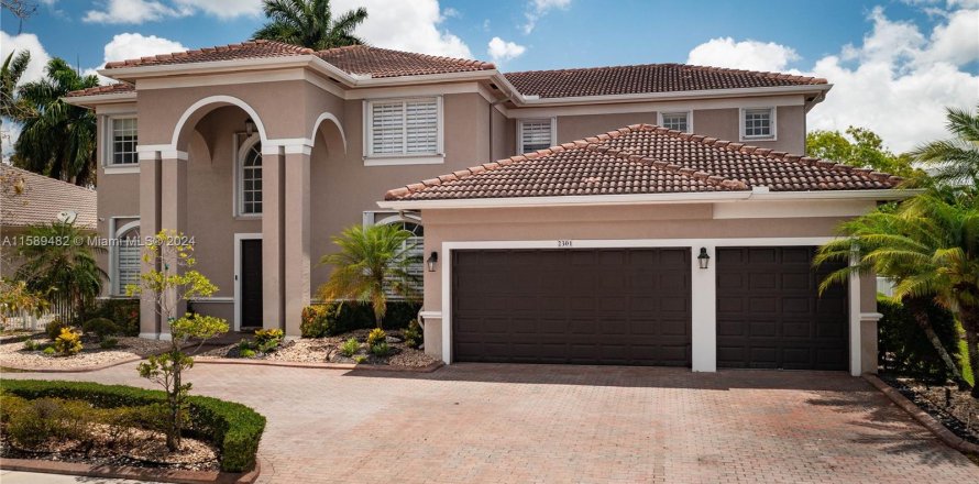 House in Miramar, Florida 6 bedrooms, 378.95 sq.m. № 1180815