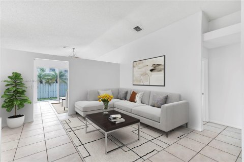 Villa ou maison à vendre à Pembroke Pines, Floride: 4 chambres, 147.71 m2 № 1421478 - photo 7