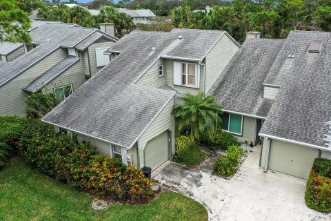 Touwnhouse à vendre à Jensen Beach, Floride: 2 chambres, 148.46 m2 № 952091 - photo 9