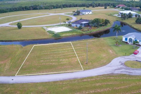 Land in Punta Gorda, Florida № 1336650 - photo 4