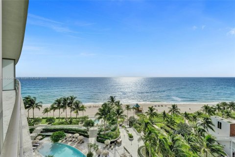 Condominio en alquiler en Sunny Isles Beach, Florida, 2 dormitorios, 141.68 m2 № 1356784 - foto 3