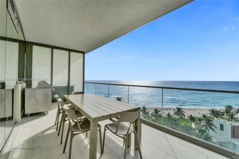 Condominio en alquiler en Sunny Isles Beach, Florida, 2 dormitorios, 141.68 m2 № 1356784 - foto 2