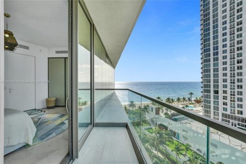 Condominio en alquiler en Sunny Isles Beach, Florida, 2 dormitorios, 141.68 m2 № 1356784 - foto 15