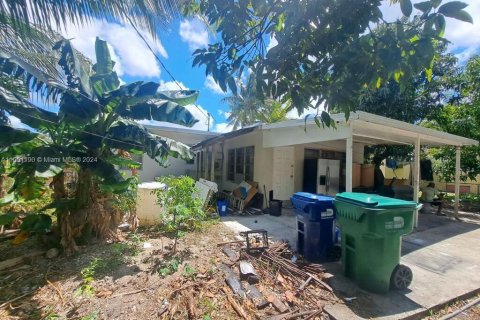 Casa en venta en Miami, Florida, 3 dormitorios, 133.22 m2 № 1356747 - foto 10