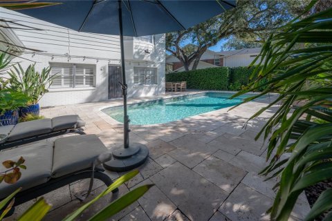 Casa en venta en Tampa, Florida, 4 dormitorios, 320.61 m2 № 1303406 - foto 5