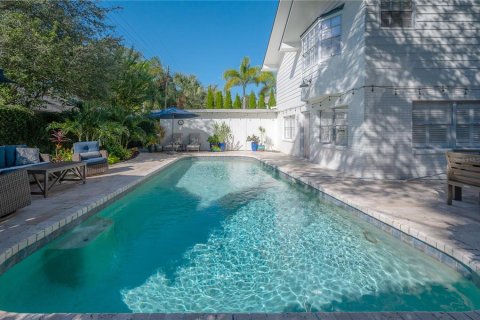 Villa ou maison à vendre à Tampa, Floride: 4 chambres, 320.61 m2 № 1303406 - photo 7