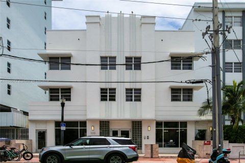 Copropriété à vendre à Miami Beach, Floride: 18.58 m2 № 1305709 - photo 12