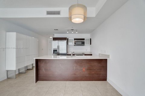 Condominio en venta en Miami, Florida, 1 dormitorio, 77.85 m2 № 1380352 - foto 6