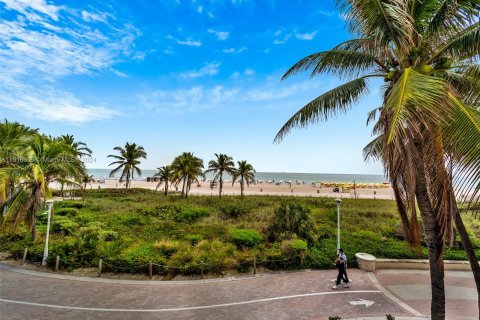 Condominio en venta en Miami Beach, Florida, 1 dormitorio, 80.36 m2 № 969853 - foto 22