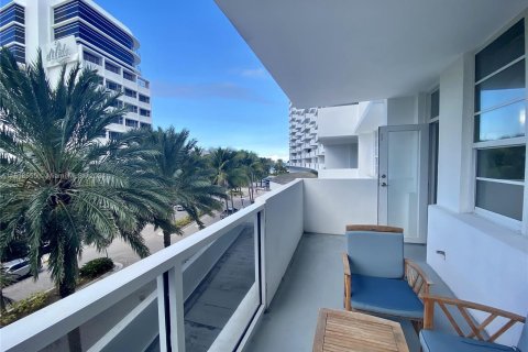 Condominio en venta en Miami Beach, Florida, 1 dormitorio, 80.36 m2 № 969853 - foto 4