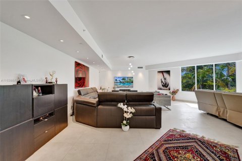 Condo in Aventura, Florida, 3 bedrooms  № 1315811 - photo 19