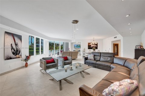 Condo in Aventura, Florida, 3 bedrooms  № 1315811 - photo 26