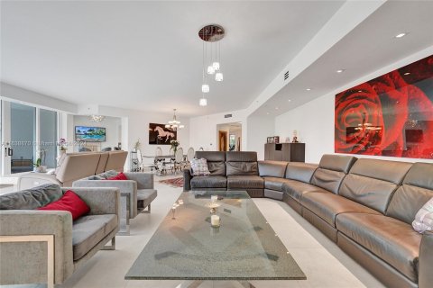 Condo in Aventura, Florida, 3 bedrooms  № 1315811 - photo 25