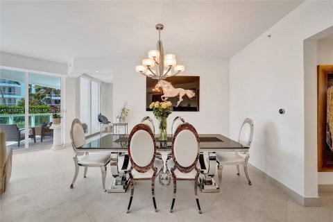 Copropriété à vendre à Aventura, Floride: 3 chambres, 294.78 m2 № 1315811 - photo 15