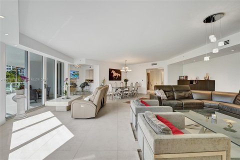 Condominio en venta en Aventura, Florida, 3 dormitorios, 294.78 m2 № 1315811 - foto 28