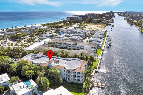 Condominio en venta en Hillsboro Beach, Florida, 3 dormitorios, 169.64 m2 № 878422 - foto 1