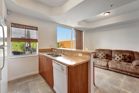 Copropriété à vendre à Pembroke Pines, Floride: 3 chambres, 149.85 m2 № 1316500 - photo 8