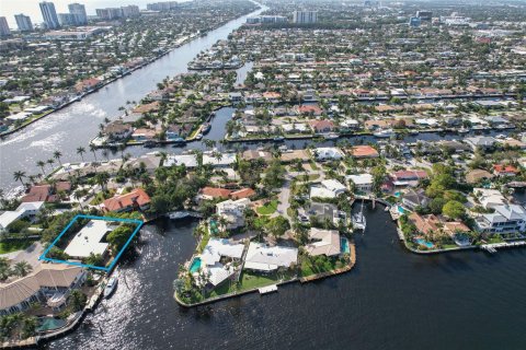 Villa ou maison à vendre à Pompano Beach, Floride: 5 chambres, 342.72 m2 № 878586 - photo 1