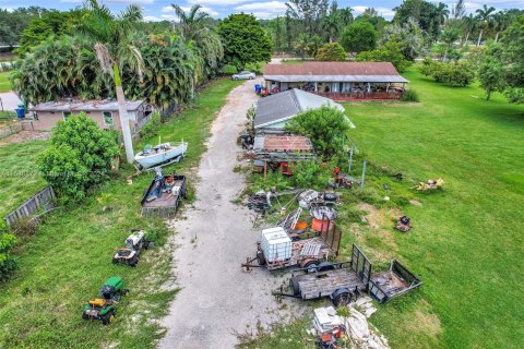 Land in Miramar, Florida № 1210210 - photo 22