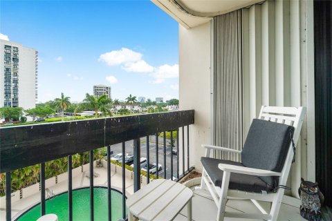 Condo in West Palm Beach, Florida, 2 bedrooms  № 1129072 - photo 13