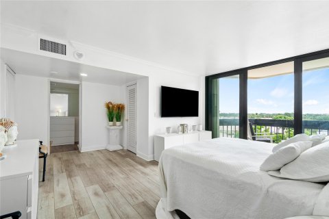 Condo in West Palm Beach, Florida, 2 bedrooms  № 1129072 - photo 15