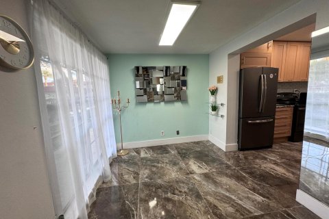 Copropriété à vendre à Deerfield Beach, Floride: 2 chambres, 97.55 m2 № 1129116 - photo 11