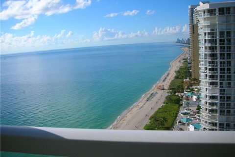 Condominio en venta en Sunny Isles Beach, Florida, 1 dormitorio, 92.9 m2 № 989233 - foto 19