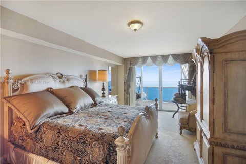 Condo in Sunny Isles Beach, Florida, 3 bedrooms  № 1377547 - photo 14