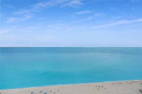 Copropriété à vendre à Sunny Isles Beach, Floride: 3 chambres, 194.17 m2 № 1377547 - photo 6