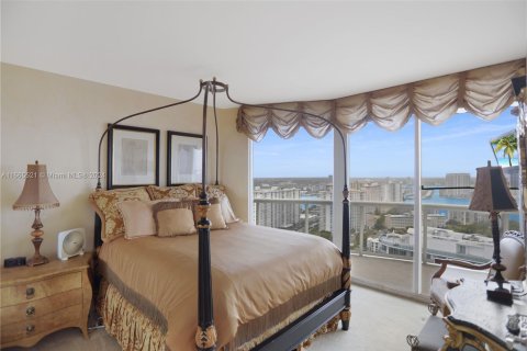 Condo in Sunny Isles Beach, Florida, 3 bedrooms  № 1377547 - photo 19