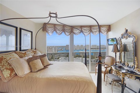 Condo in Sunny Isles Beach, Florida, 3 bedrooms  № 1377547 - photo 20