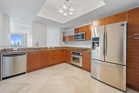 Condo in Aventura, Florida, 3 bedrooms  № 1377452 - photo 12