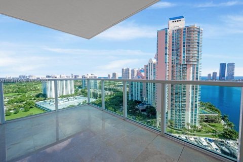 Condominio en alquiler en Aventura, Florida, 3 dormitorios, 173.36 m2 № 1377452 - foto 5