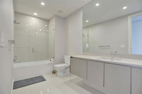 Condominio en alquiler en Aventura, Florida, 3 dormitorios, 275.18 m2 № 1377453 - foto 24