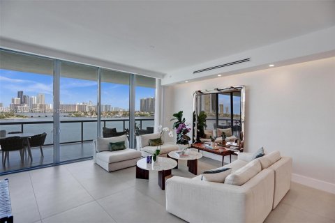 Condo in Aventura, Florida, 3 bedrooms  № 1377453 - photo 7