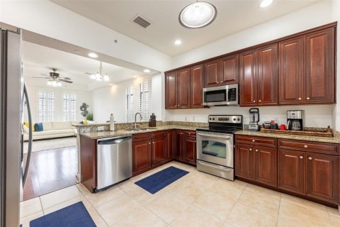 Touwnhouse à vendre à Tampa, Floride: 3 chambres, 193.05 m2 № 929065 - photo 10