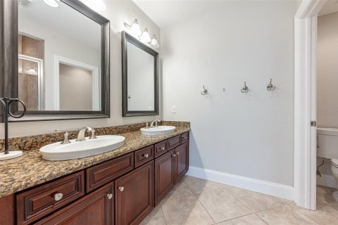 Adosado en venta en Tampa, Florida, 3 dormitorios, 193.05 m2 № 929065 - foto 17