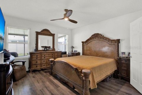 Villa ou maison à vendre à Kissimmee, Floride: 4 chambres, 263.29 m2 № 1320327 - photo 12