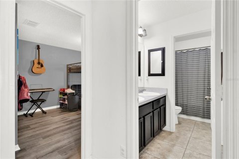 Villa ou maison à vendre à Kissimmee, Floride: 4 chambres, 263.29 m2 № 1320327 - photo 25