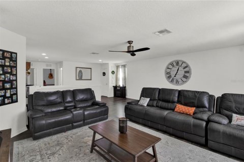 Villa ou maison à vendre à Kissimmee, Floride: 4 chambres, 263.29 m2 № 1320327 - photo 17