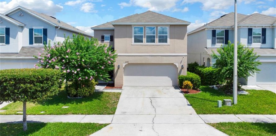 House in Kissimmee, Florida 4 bedrooms, 263.29 sq.m. № 1320327