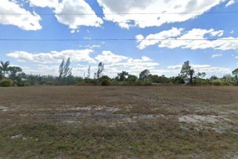 Terreno en venta en Cape Coral, Florida № 1334863 - foto 1