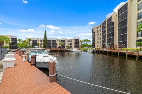 Condo in Boca Raton, Florida, 2 bedrooms  № 1189643 - photo 25