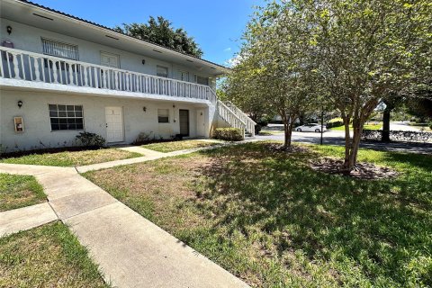 Condo in Coral Springs, Florida, 1 bedroom  № 1189603 - photo 13