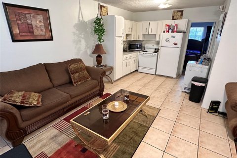 Condo in Coral Springs, Florida, 1 bedroom  № 1189603 - photo 10