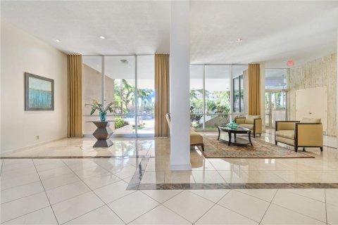 Condominio en venta en Pompano Beach, Florida, 2 dormitorios, 179.67 m2 № 1189601 - foto 24