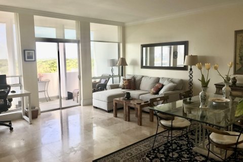 Condo in Coral Gables, Florida, 1 bedroom  № 1189602 - photo 14