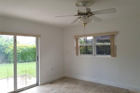 House in Homestead, Florida 1 bedroom, 59.46 sq.m. № 1348262 - photo 9