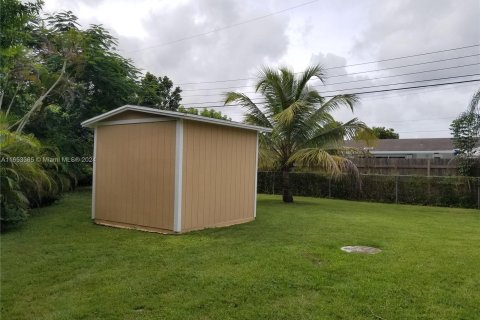 Villa ou maison à louer à Homestead, Floride: 1 chambre, 59.46 m2 № 1348262 - photo 14